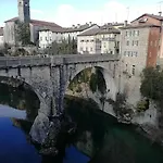 Domus Iulii 3*