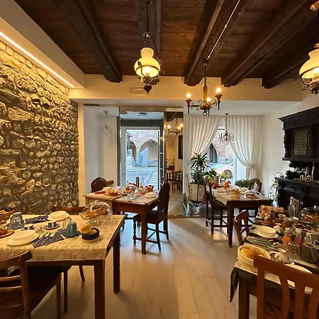 Bed & Breakfast Domus Iulii