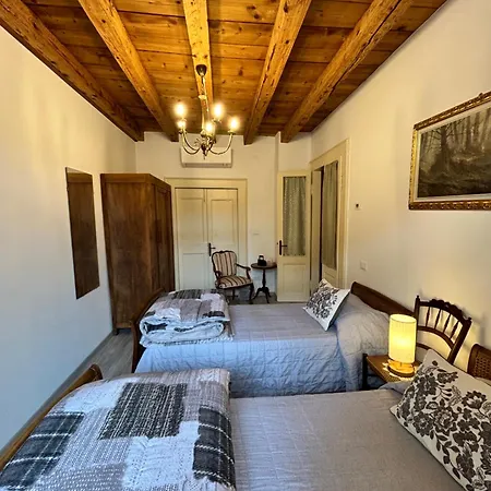 فندق مبيت وإفطار Domus Iulii 3*
