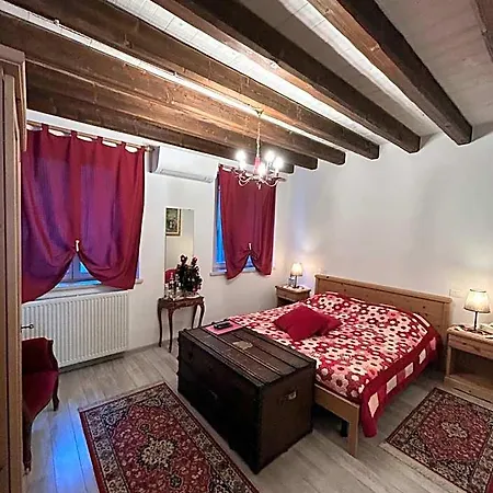 Domus Iulii Alojamento de Acomodação e Pequeno-almoço Cividale del Friuli
