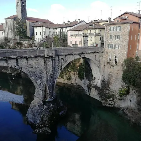 Domus Iulii 3*